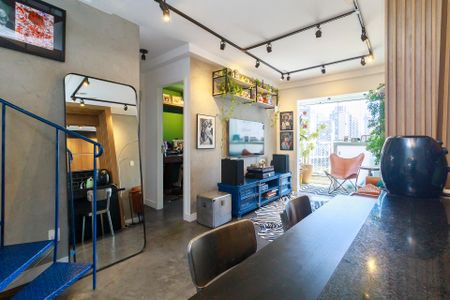 Apartamento à venda com 104m², 2 quartos e 2 vagasSala