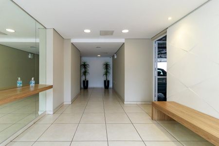 Apartamento à venda com 104m², 2 quartos e 2 vagasHall Social