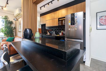 Apartamento à venda com 104m², 2 quartos e 2 vagasCozinha