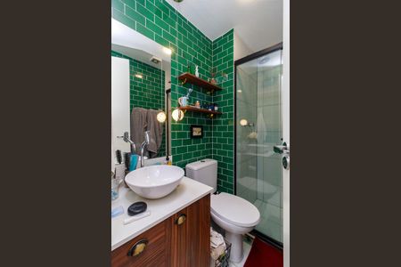 Apartamento à venda com 104m², 2 quartos e 2 vagasSuíte - Banheiro