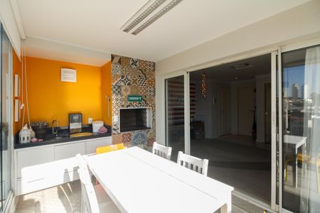 Apartamento à venda com 94m², 3 quartos e 2 vagas Apartamento à venda com 94m², 3 quartos e 2 vagasVaranda Gourmet