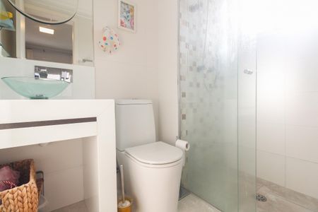 Apartamento à venda com 94m², 3 quartos e 2 vagas Apartamento à venda com 94m², 3 quartos e 2 vagasBanheiro Suíte