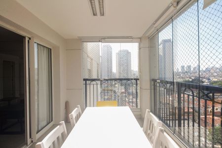 Apartamento à venda com 94m², 3 quartos e 2 vagas Apartamento à venda com 94m², 3 quartos e 2 vagasVaranda Gourmet