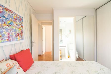 Apartamento à venda com 94m², 3 quartos e 2 vagas Apartamento à venda com 94m², 3 quartos e 2 vagasSuíte