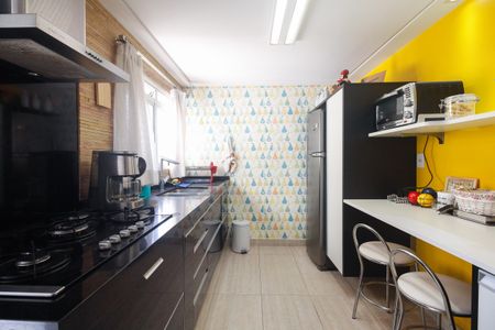 Apartamento à venda com 94m², 3 quartos e 2 vagas Apartamento à venda com 94m², 3 quartos e 2 vagasCozinha