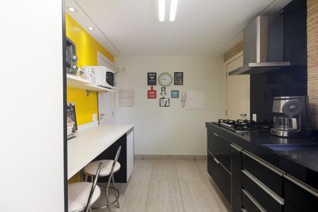 Apartamento à venda com 94m², 3 quartos e 2 vagas Apartamento à venda com 94m², 3 quartos e 2 vagasCozinha