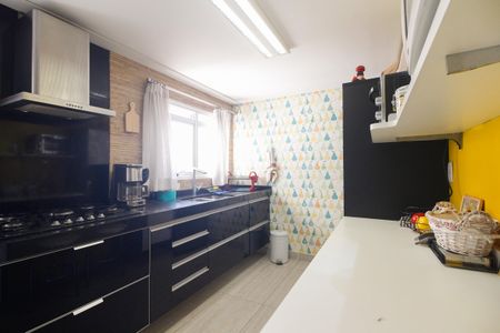 Apartamento à venda com 94m², 3 quartos e 2 vagas Apartamento à venda com 94m², 3 quartos e 2 vagasCozinha