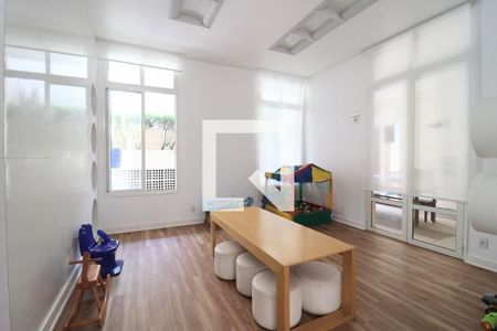 Apartamento à venda com 94m², 3 quartos e 2 vagas Apartamento à venda com 94m², 3 quartos e 2 vagasCondomínio - Brinquedoteca