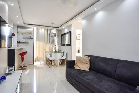 Apartamento à venda com 58m², 2 quartos e 1 vaga Apartamento à venda com 58m², 2 quartos e 1 vagaSala