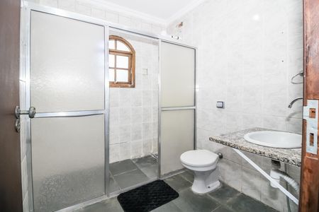 Banheiro de casa para alugar com 2 quartos, 120m² em Vila Ipojuca, São Paulo