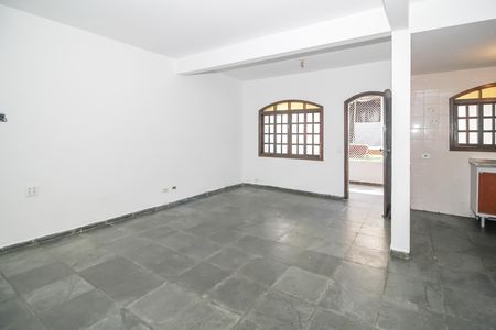 Sala de casa para alugar com 2 quartos, 120m² em Vila Ipojuca, São Paulo