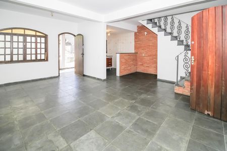Casa para alugar com 2 quartos, 120m² em Vila Ipojuca, São Paulo