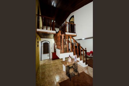 Casa à venda com 240m², 5 quartos e 3 vagasSala