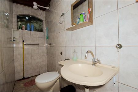 Casa à venda com 240m², 5 quartos e 3 vagasBanheiro do Quarto 5 - Suíte