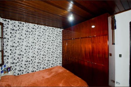 Casa à venda com 240m², 5 quartos e 3 vagasQuarto 5 - Suíte