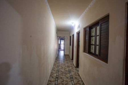 Casa à venda com 270m², 5 quartos e 2 vagasCorredor Casa 2