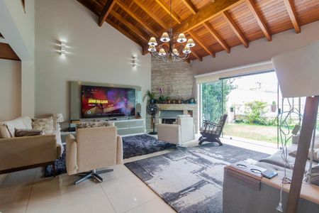 Casa à venda com 350m², 4 quartos e 3 vagasSala