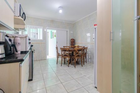 Casa à venda com 350m², 4 quartos e 3 vagasCozinha