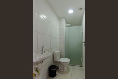 Apartamento à venda com 35m², 2 quartos e sem vaga Apartamento à venda com 35m², 2 quartos e sem vagaBanheiro