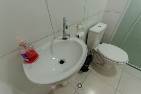 Apartamento à venda com 35m², 2 quartos e sem vaga Apartamento à venda com 35m², 2 quartos e sem vagaBanheiro