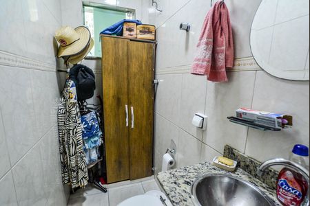 Casa à venda com 200m², 3 quartos e 4 vagasLavabo