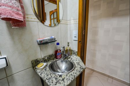 Casa à venda com 200m², 3 quartos e 4 vagasLavabo