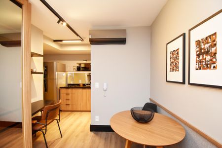 Studio para alugar com 30m², 1 quarto e sem vagamesa de jantar