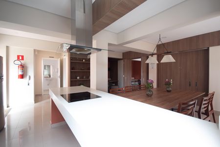 Apartamento à venda com 47m², 2 quartos e 1 vaga Apartamento à venda com 47m², 2 quartos e 1 vagaÁrea comum - Salão de festas