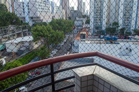 Apartamento à venda com 120m², 3 quartos e 2 vagasVaranda Quarto 3