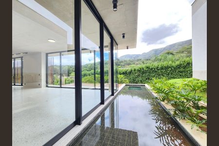 Casa de condomínio à venda com 353m², 4 quartos e 4 vagasVaranda da Sala
