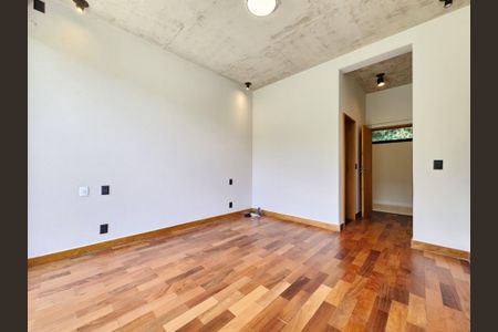 Casa de condomínio à venda com 353m², 4 quartos e 4 vagasQuarto 3