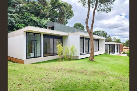 Casa de condomínio à venda com 353m², 4 quartos e 4 vagasJardim