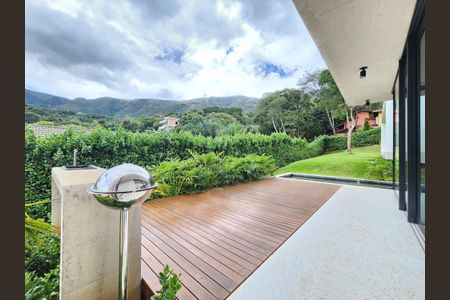 Casa de condomínio à venda com 353m², 4 quartos e 4 vagasVaranda da Sala