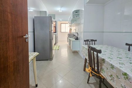 Apartamento para alugar com 120m², 2 quartos e 2 vagasCozinha 