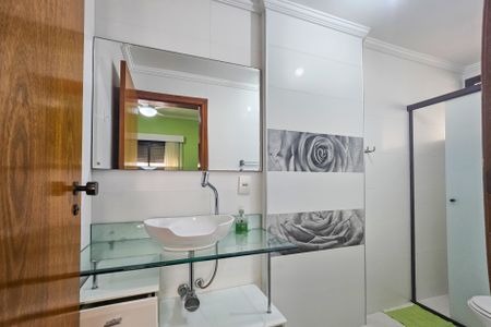 Apartamento para alugar com 120m², 2 quartos e 2 vagasBanheiro da suíte 