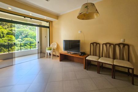 Apartamento para alugar com 120m², 2 quartos e 2 vagasSala