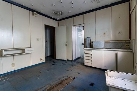 Casa à venda com 300m², 4 quartos e 1 vaga Casa à venda com 300m², 4 quartos e 1 vagaQuarto 3