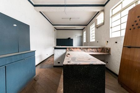 Casa à venda com 300m², 4 quartos e 1 vaga Casa à venda com 300m², 4 quartos e 1 vagaCozinha