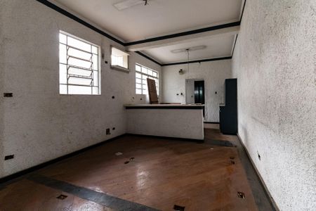 Casa à venda com 300m², 4 quartos e 1 vaga Casa à venda com 300m², 4 quartos e 1 vagaCozinha