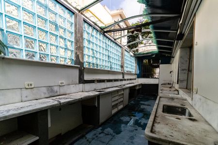 Casa à venda com 300m², 4 quartos e 1 vaga Casa à venda com 300m², 4 quartos e 1 vagaÁrea Livre