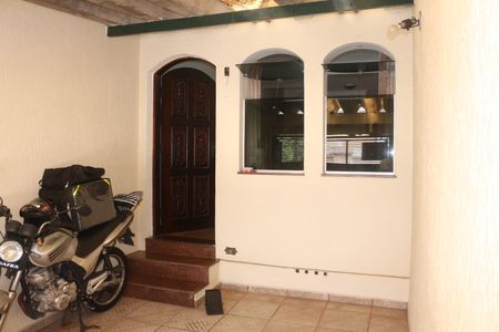 Casa à venda com 176m², 3 quartos e 2 vagasGaragem