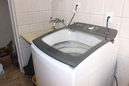 Casa à venda com 176m², 3 quartos e 2 vagasÁrea de Serviço