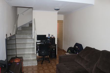 Casa à venda com 176m², 3 quartos e 2 vagasSala