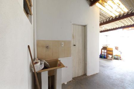 Casa à venda com 252m², 3 quartos e 2 vagasÁrea de Serviço