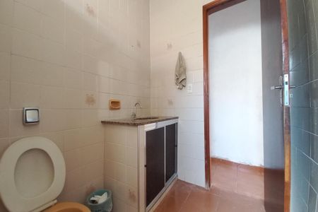Casa à venda com 252m², 3 quartos e 2 vagasBanheiro