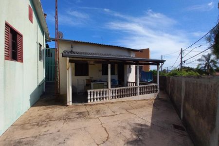 Casa à venda com 383m², 3 quartos e 2 vagasEdícula - Sem Acesso