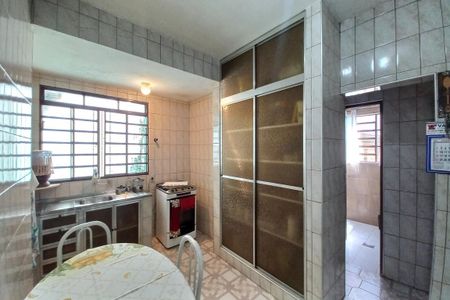 Casa à venda com 383m², 3 quartos e 2 vagasCozinha