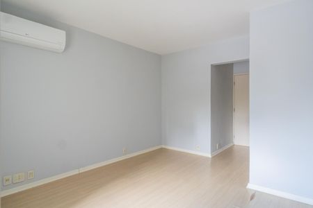 Apartamento à venda com 39m², 1 quarto e sem vagaSala