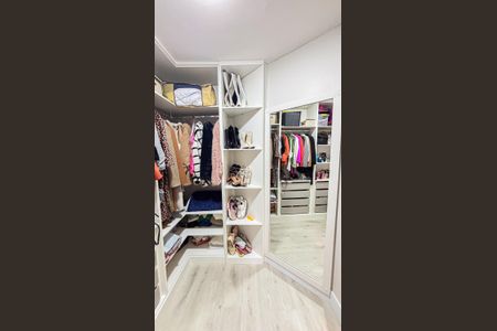 Apartamento à venda com 100m², 1 quarto e 1 vagaSuite ClosetSuite Closet