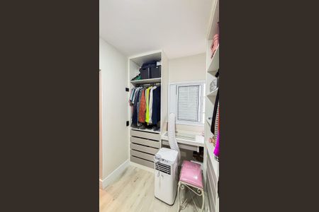 Apartamento à venda com 100m², 1 quarto e 1 vagaSuite Closet